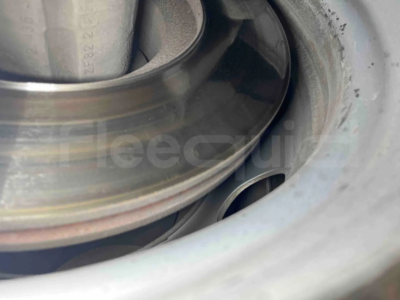 Mercedes-Benz Citaro O 530 G - Euro5 - 260kW - 17.940mt - axel 3 discs left