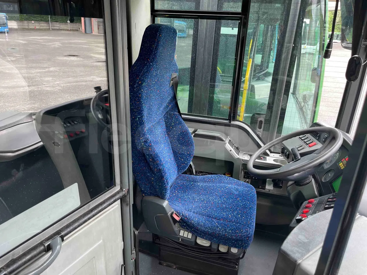 Mercedes-Benz Citaro O 530 G - Euro5 - 260kW - 17.940mt - driver's seat photo