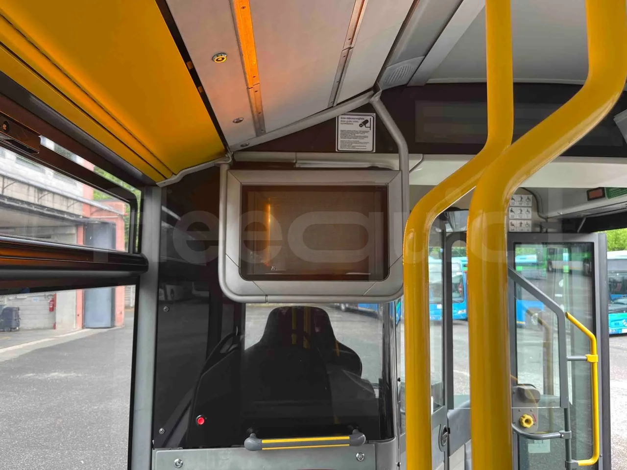Mercedes-Benz Citaro O 530 G - Euro5 - 260kW - 17.940mt - monitor detail photo