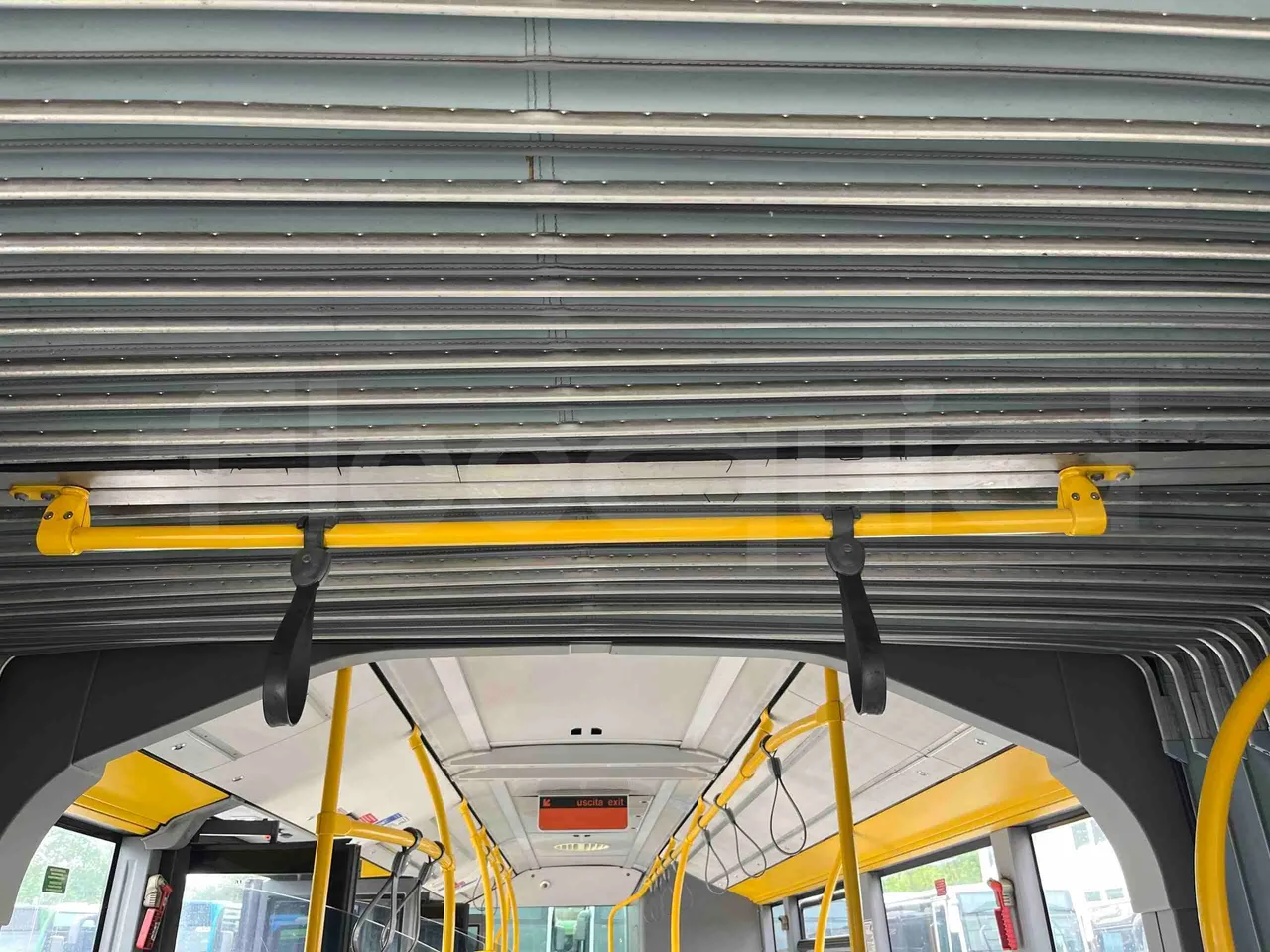 Mercedes-Benz Citaro O 530 G - Euro5 - 260kW - 17.940mt - power outlets detail