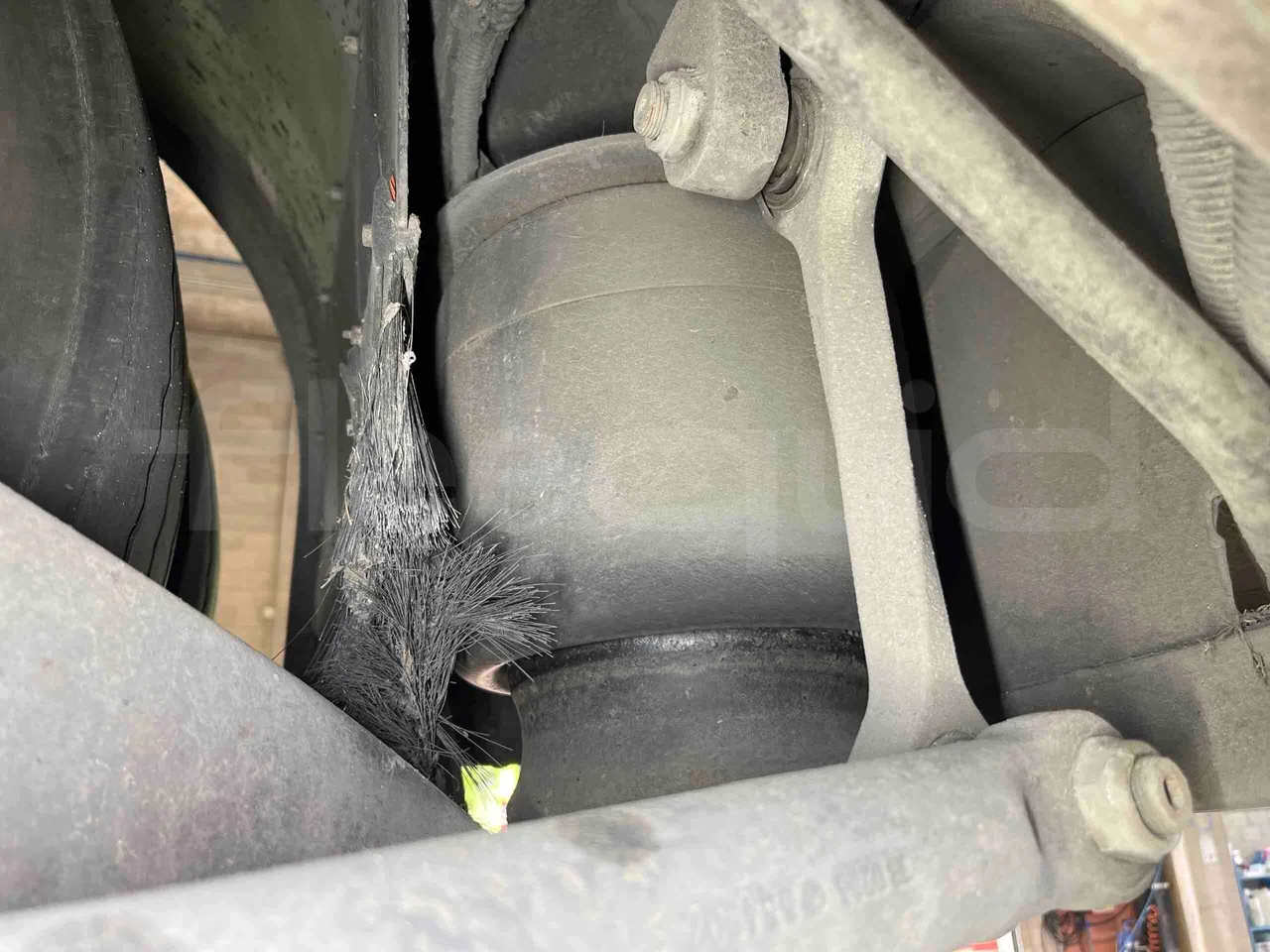 Mercedes-Benz Citaro O 530 G - Euro5 - 260kW - 17.940mt - axle 3 air springs 2 right