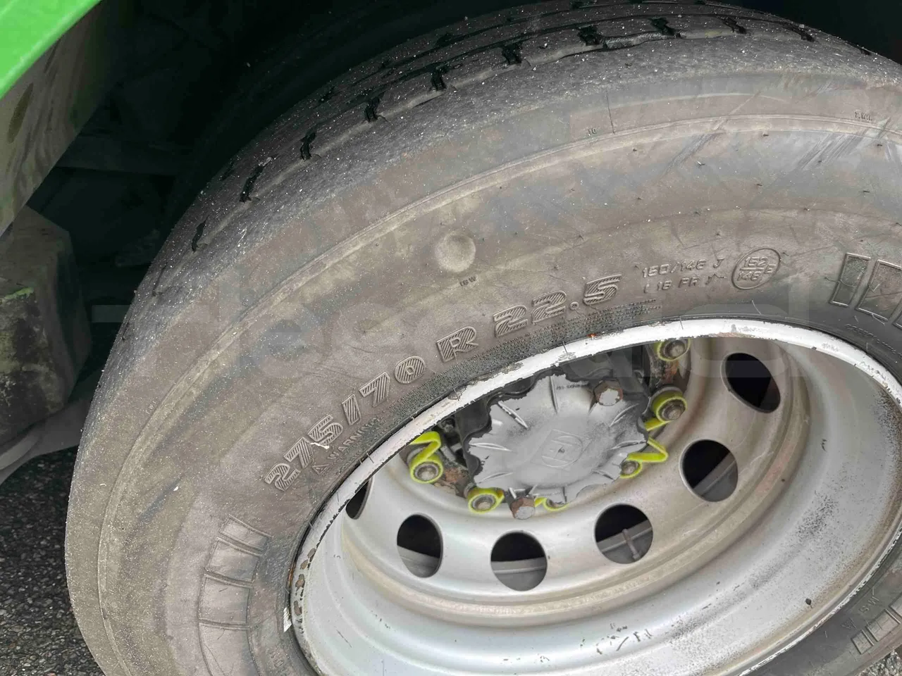 Mercedes-Benz Citaro O 530 G - Euro5 - 260kW - 17.940mt - rear left tire photo