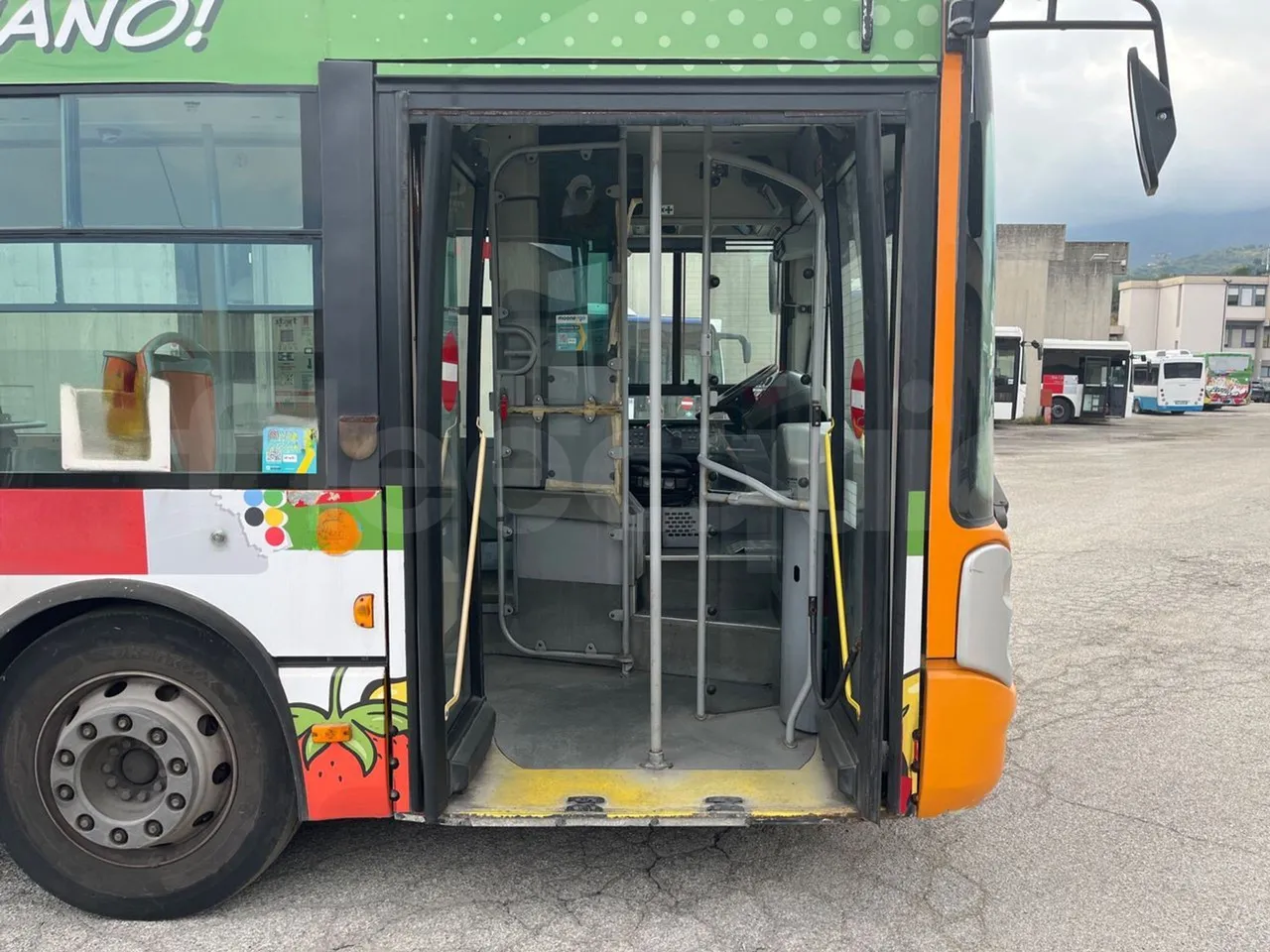 Iveco Citelis PS09D5/A/83 - EUR5 - 213kW - 10.46m CNG - front door 1 open