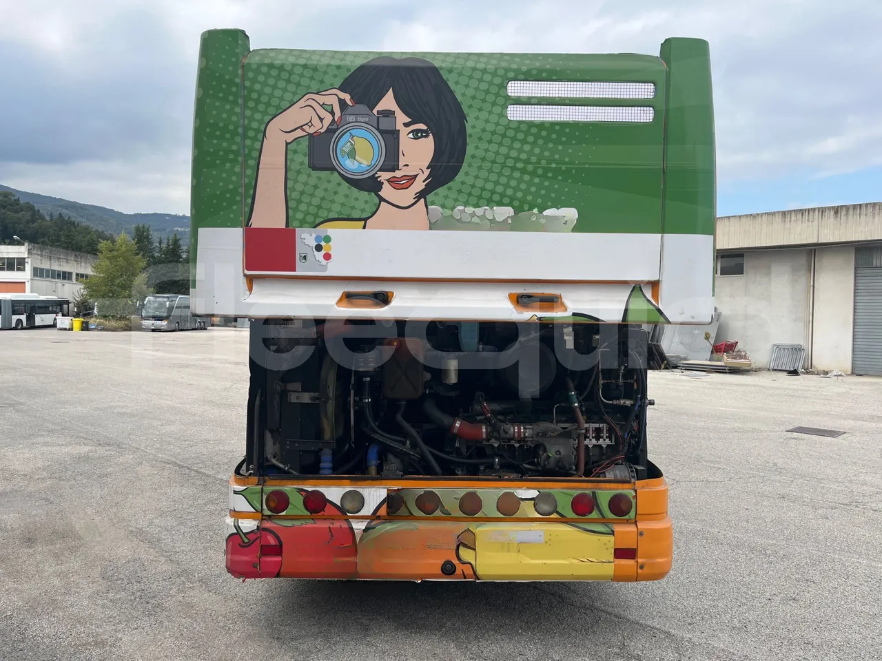 Iveco Citelis PS09D5/A/83 - EUR5 - 213kW - 10.46m CNG - rear hatch open