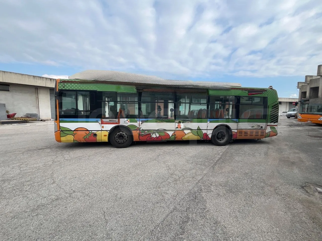Iveco Citelis PS09D5/A/83 - EUR5 - 213kW - 10.46m CNG - left side photo