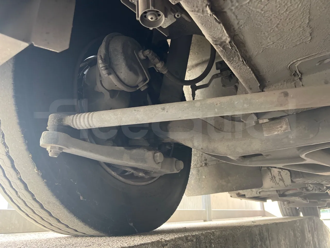 Iveco Citelis PS09D5/A/83 - EUR5 - 213kW - 10.46m CNG - front axle right side