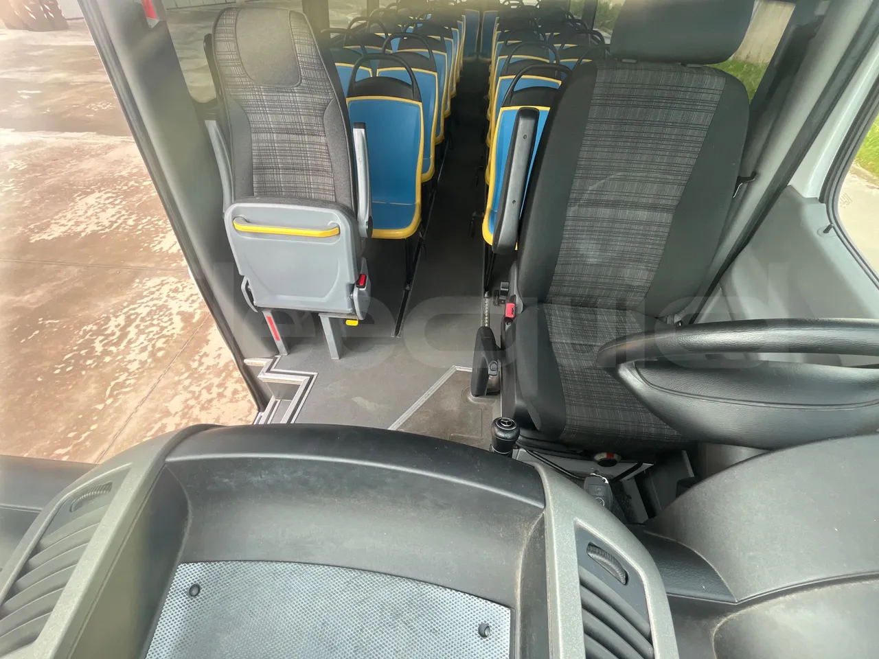 Mercedes-Benz Sprinter  906BB50-2 BUZOLA - Euro6 - 120kW - 7.361mt - usb charging detail