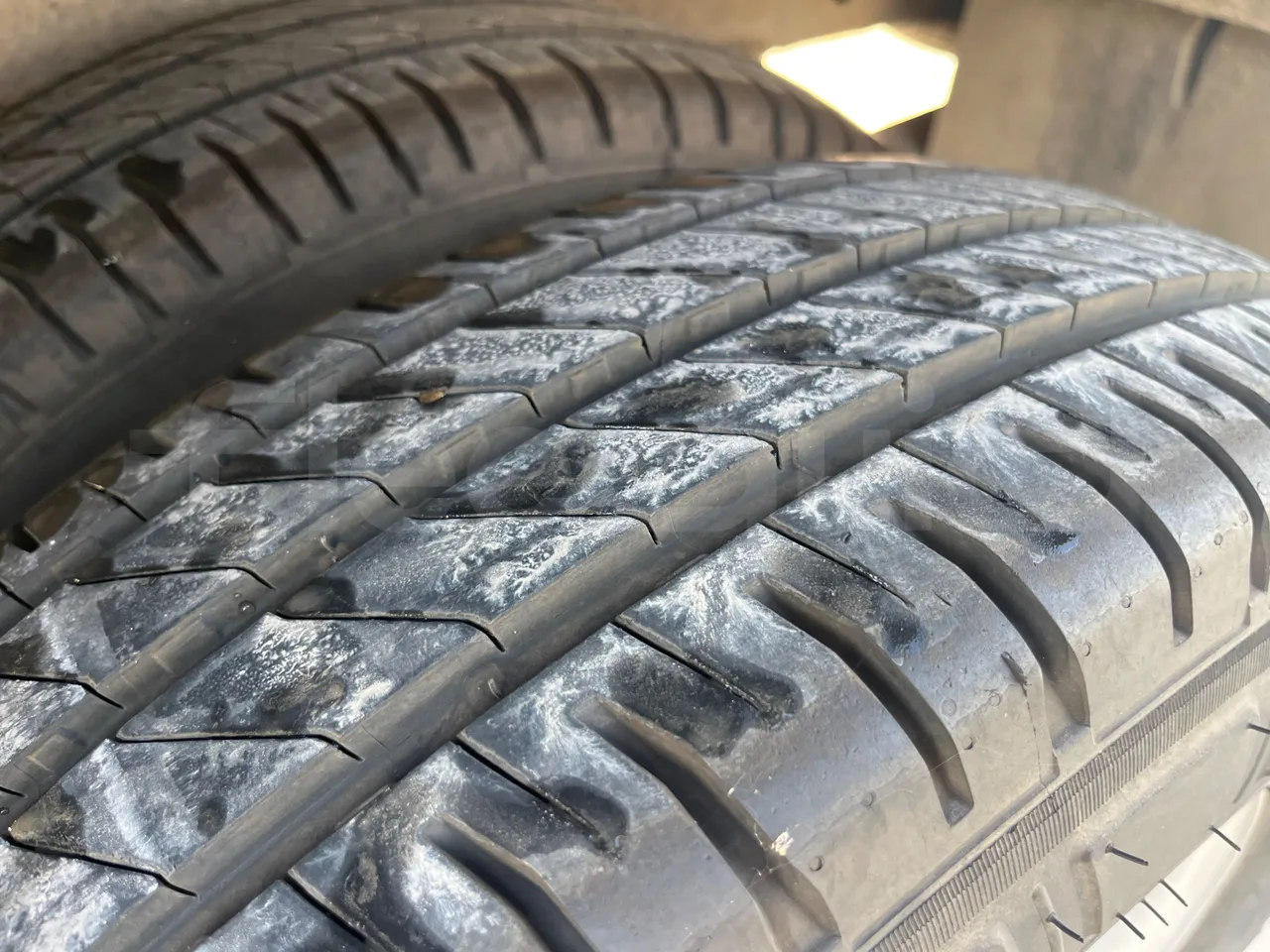 Mercedes-Benz Sprinter  906BB50-2 BUZOLA - Euro6 - 120kW - 7.361mt - tread condition second axle tires left