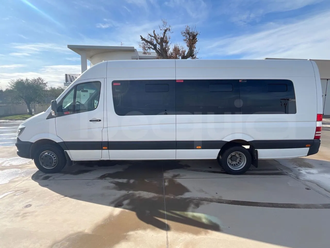 Mercedes-Benz Sprinter  906BB50-2 BUZOLA - Euro6 - 120kW - 7.361mt - left side photo