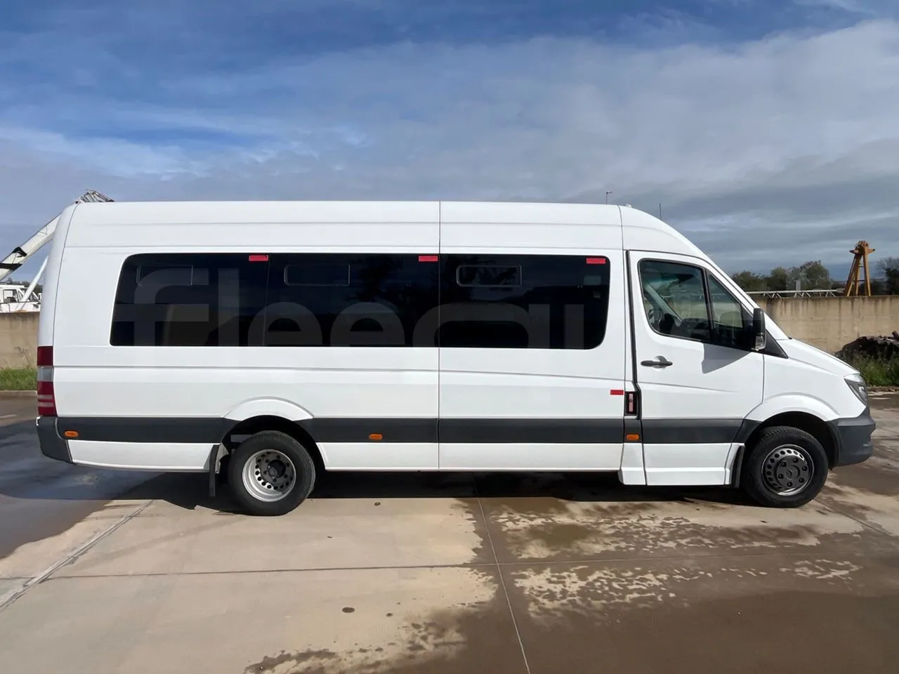 Mercedes-Benz Sprinter  906BB50-2 BUZOLA - Euro6 - 120kW - 7.361mt - right side doors closed