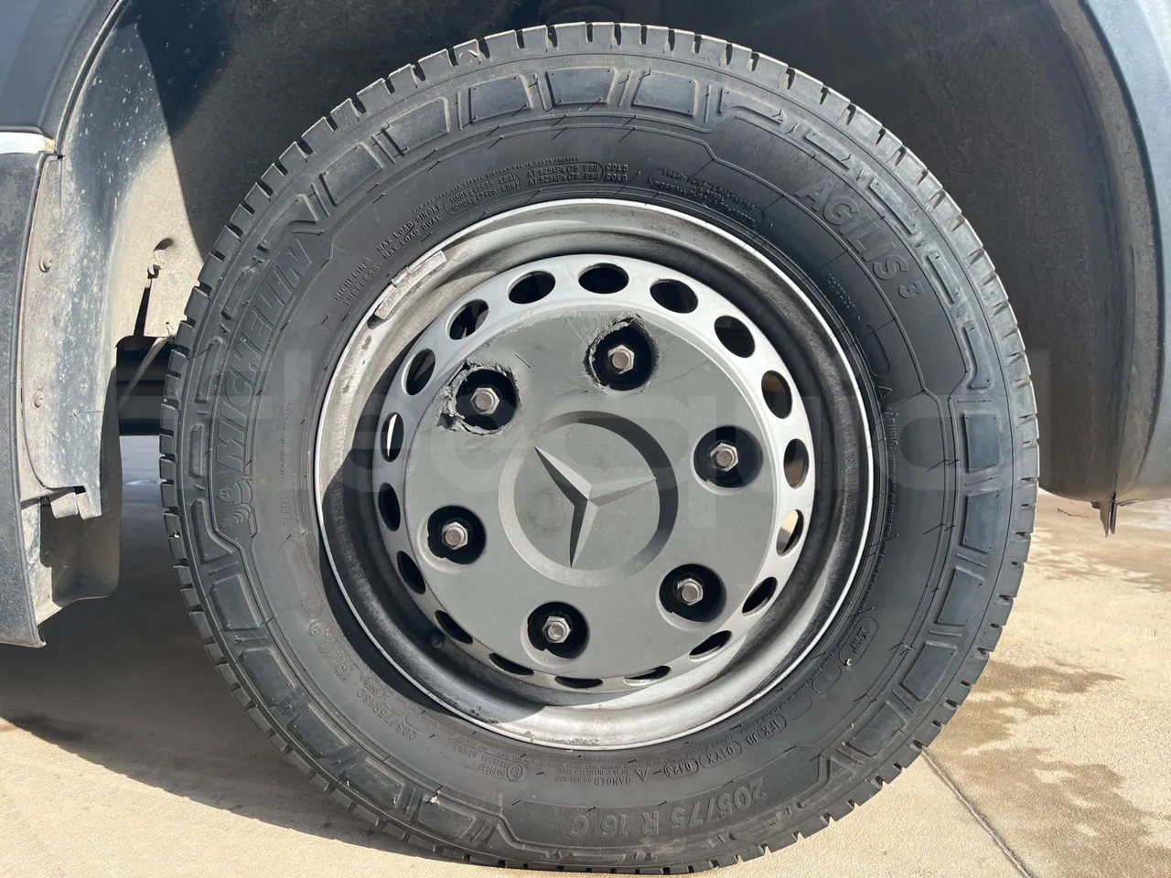 Mercedes-Benz Sprinter  906BB50-2 BUZOLA - Euro6 - 120kW - 7.361mt - front left tire measurements