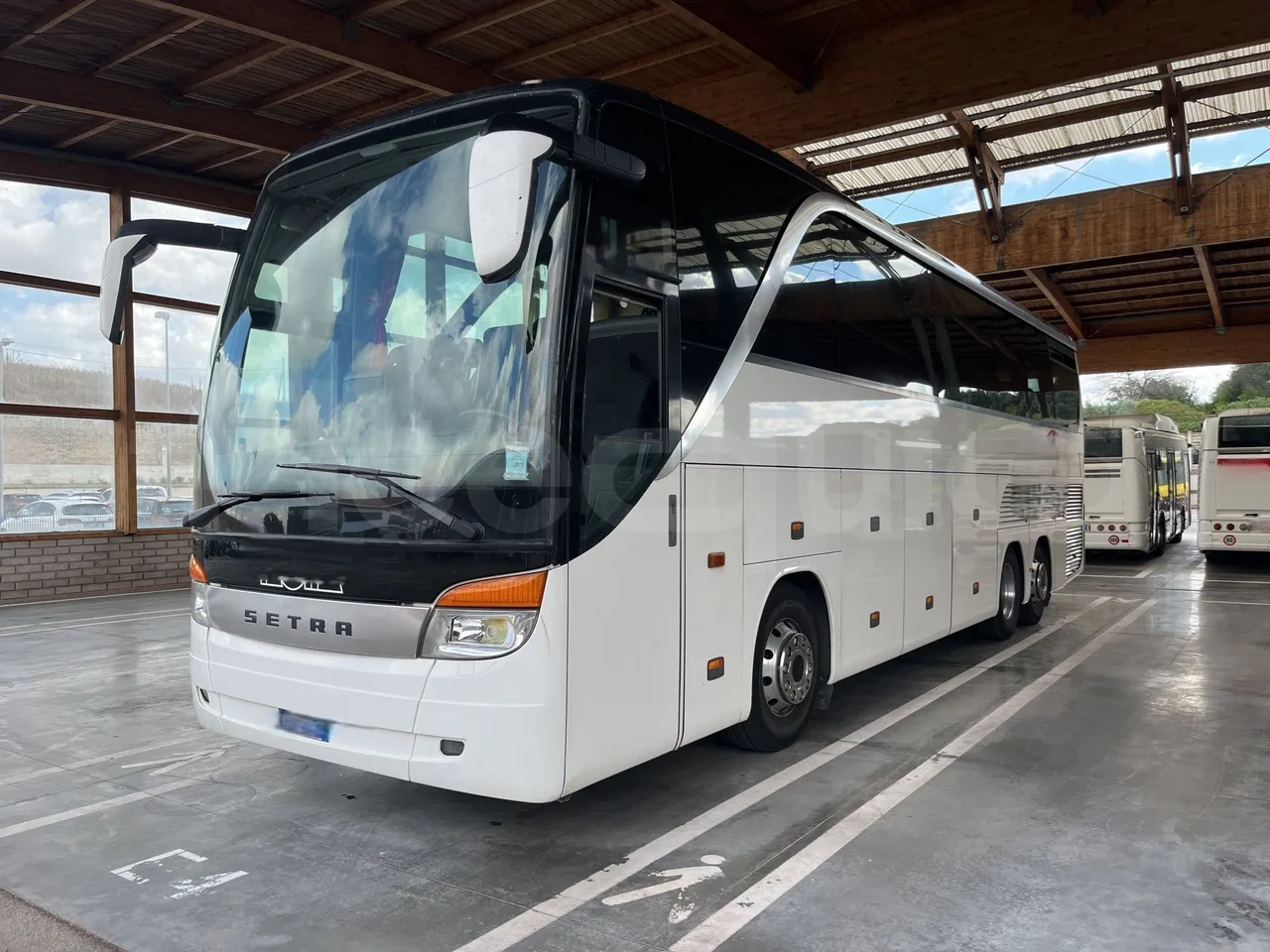 Setra S415 - 3/4 Front Left Side
