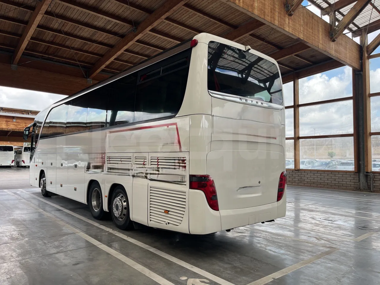 Setra S415 - 3/4 Rear Left Side