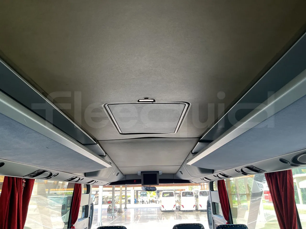 Setra S415 - Roof Hatch 1