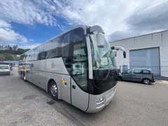 Man Lion's Coach L-440/ Euro 5 - 324 Kw - 13.8 Mt - 3/4 front right doors
