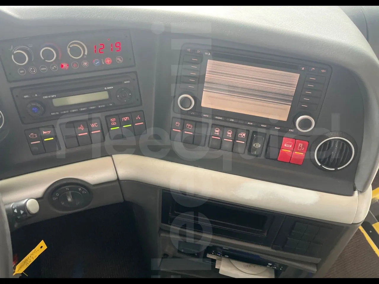 Man Lion's Coach L-440/ Euro 5 - 324 Kw - 13.8 Mt - radio accessories photo