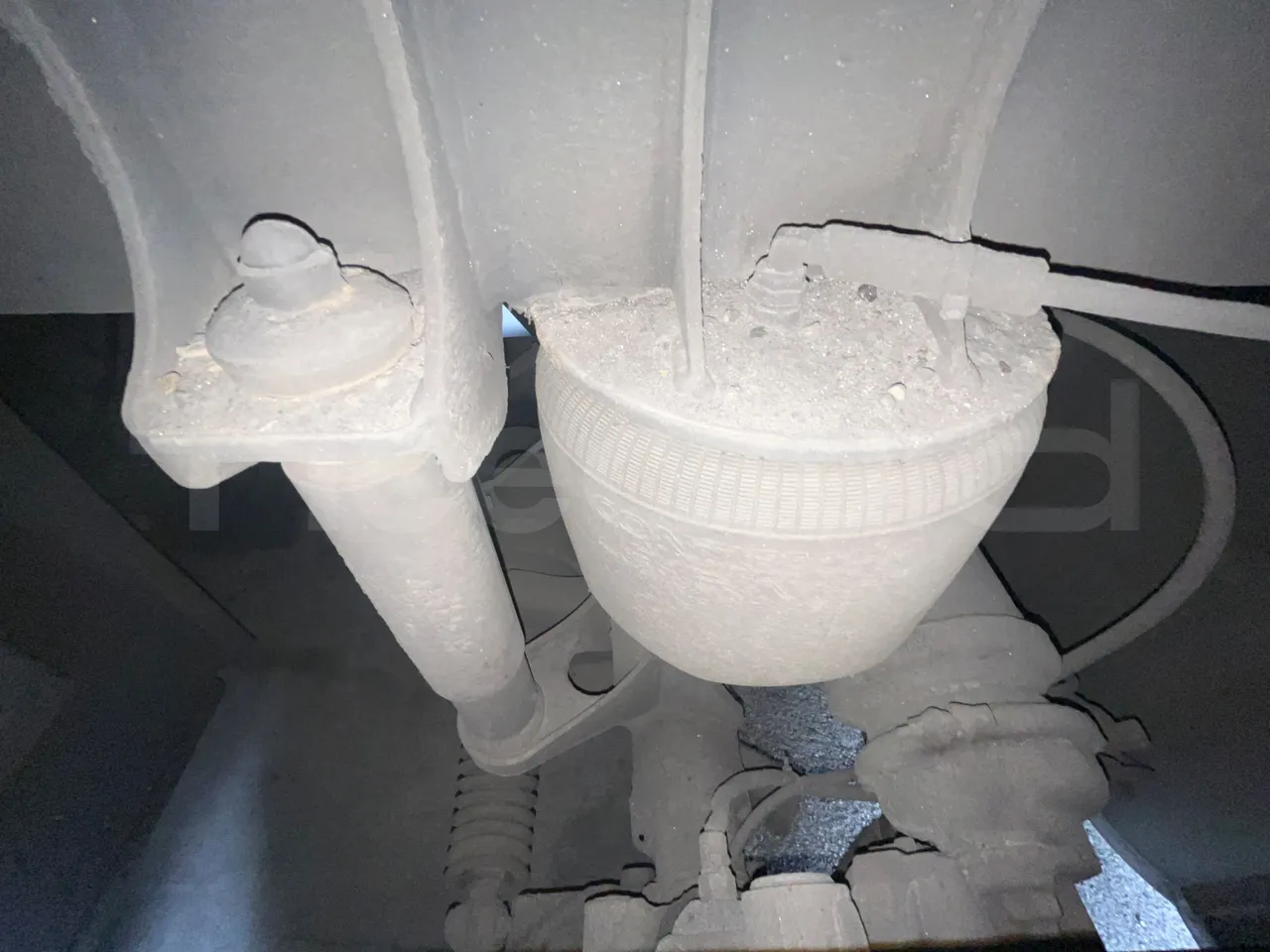 Man Lion's Coach L-440/ Euro 5 - 324 Kw - 13.8 Mt - axel 2 air springs 2 left