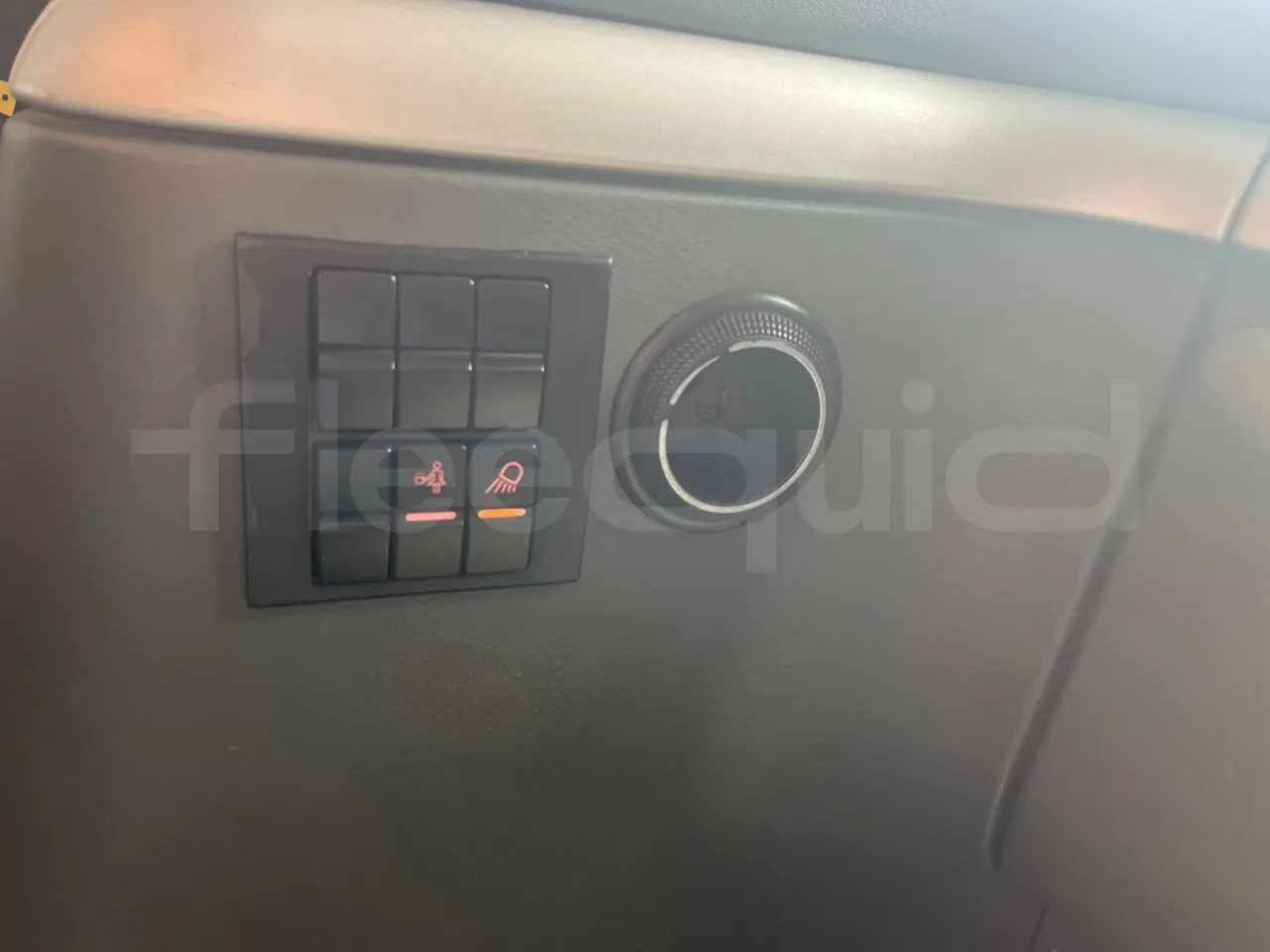 Man Lion's Coach L-440/ Euro 5 - 324 Kw - 13.8 Mt - onboard devices 2