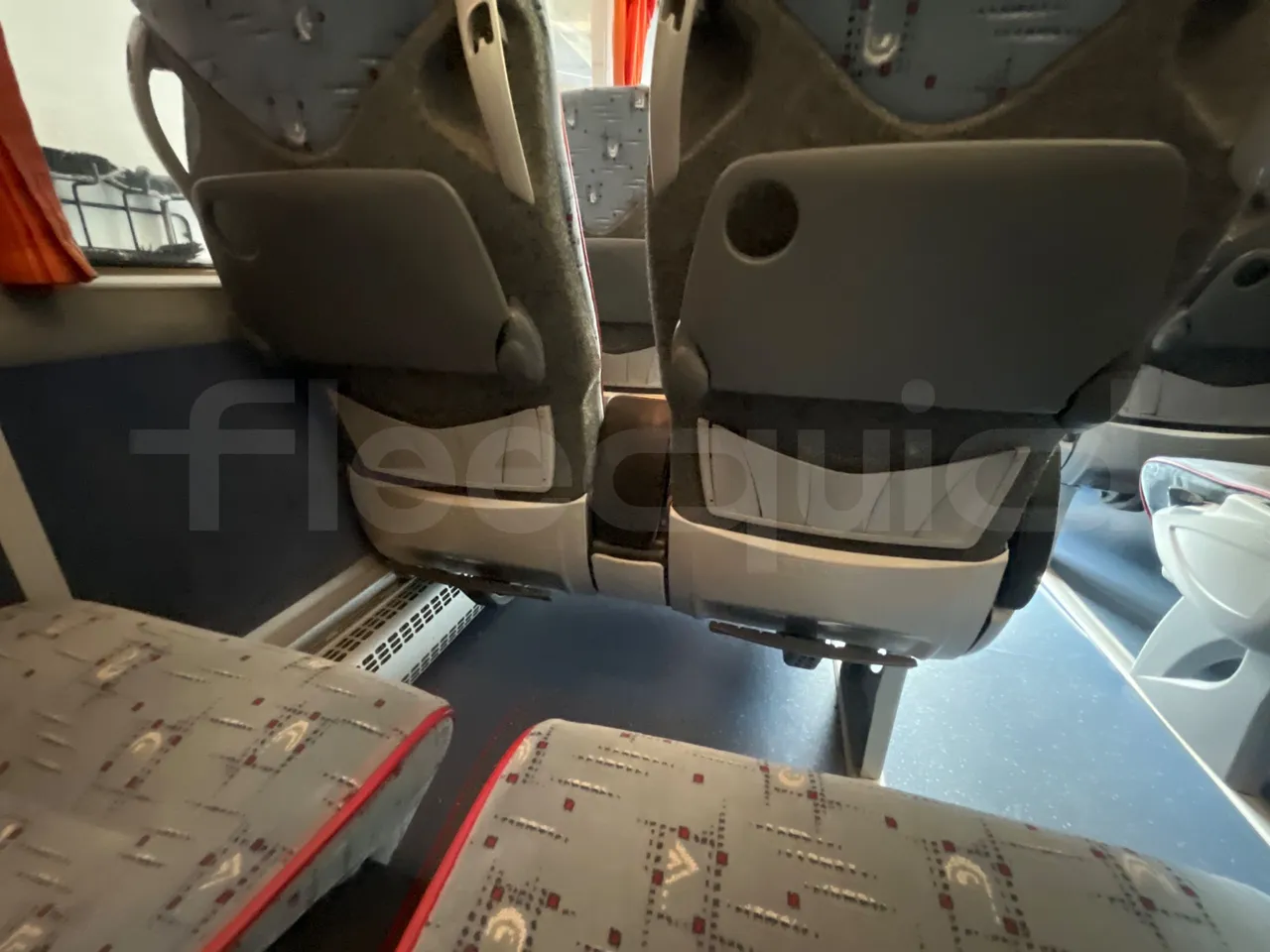 Man Lion's Coach L-440/ Euro 5 - 324 Kw - 13.8 Mt - mesh detail photo