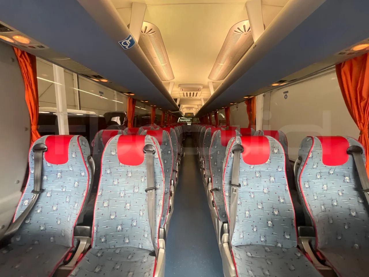 Man Lion's Coach L-440/ Euro 5 - 324 Kw - 13.8 Mt - interior reverse seats driver height