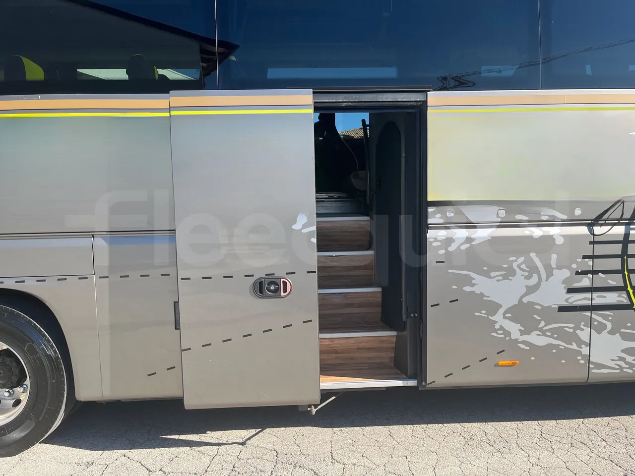Vdl FUTURA FHD2 501R1 QILE GB01 | 139 - Euro5 - 300kW -13.945mt - front door 2 open