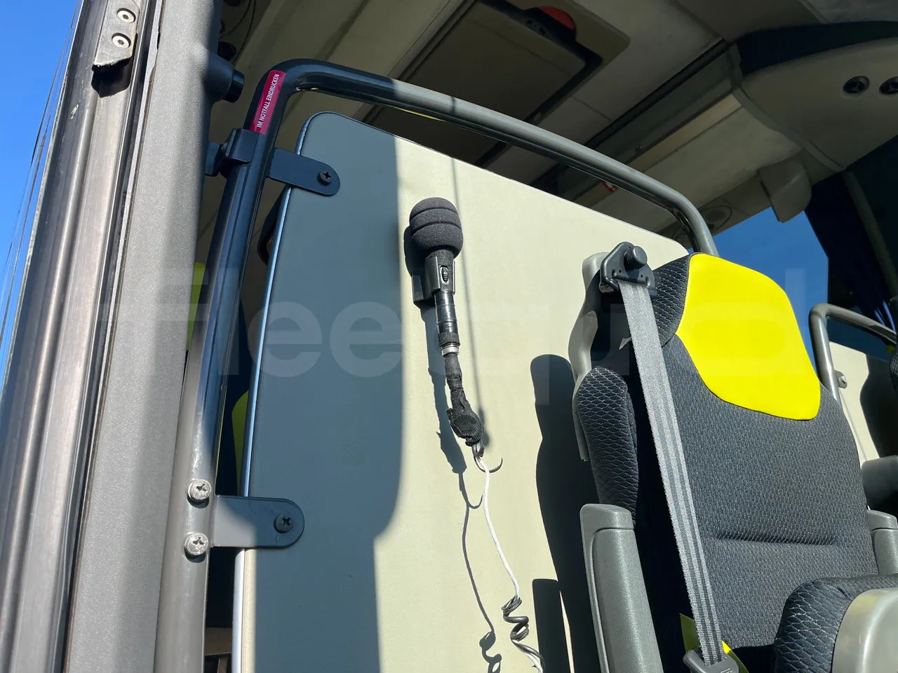 Vdl FUTURA FHD2 501R1 QILE GB01 | 139 - Euro5 - 300kW -13.945mt - hostes microphone accessories photo