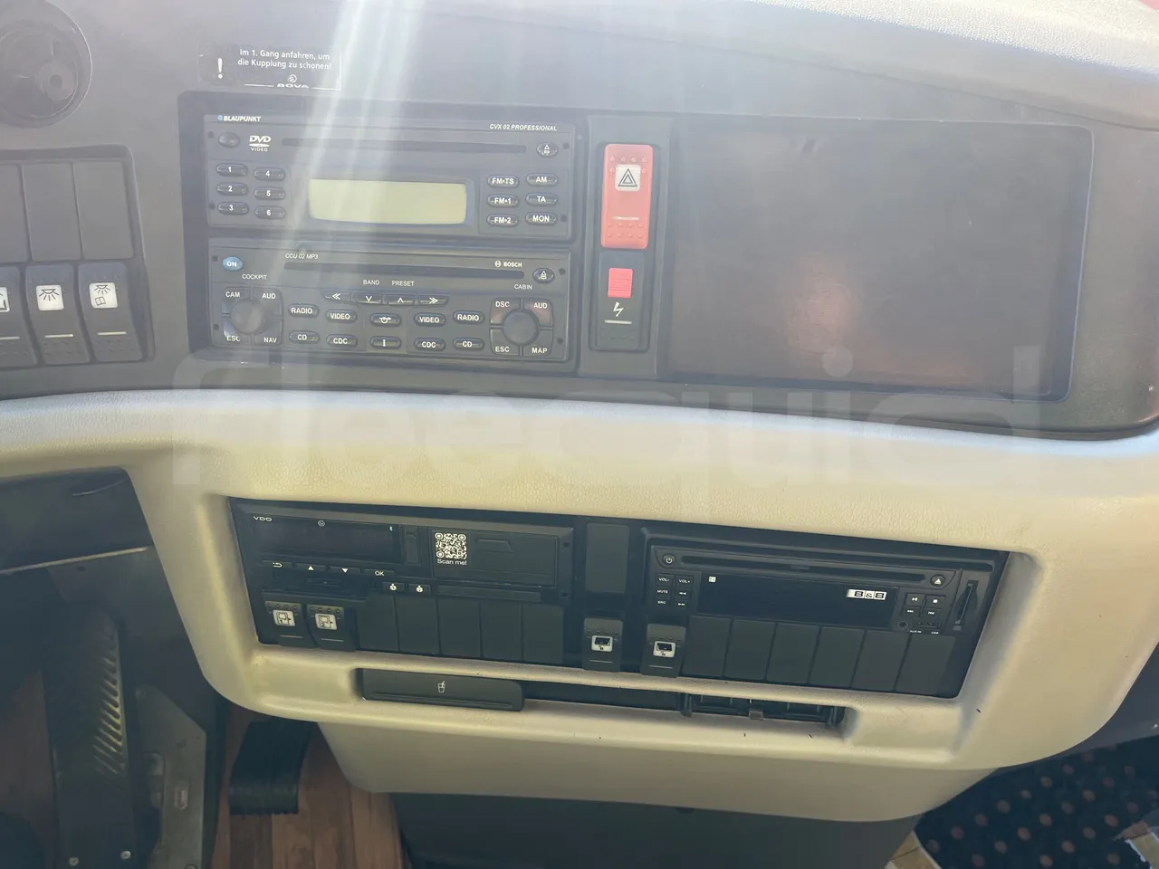 Vdl FUTURA FHD2 501R1 QILE GB01 | 139 - Euro5 - 300kW -13.945mt - radio accessories photo