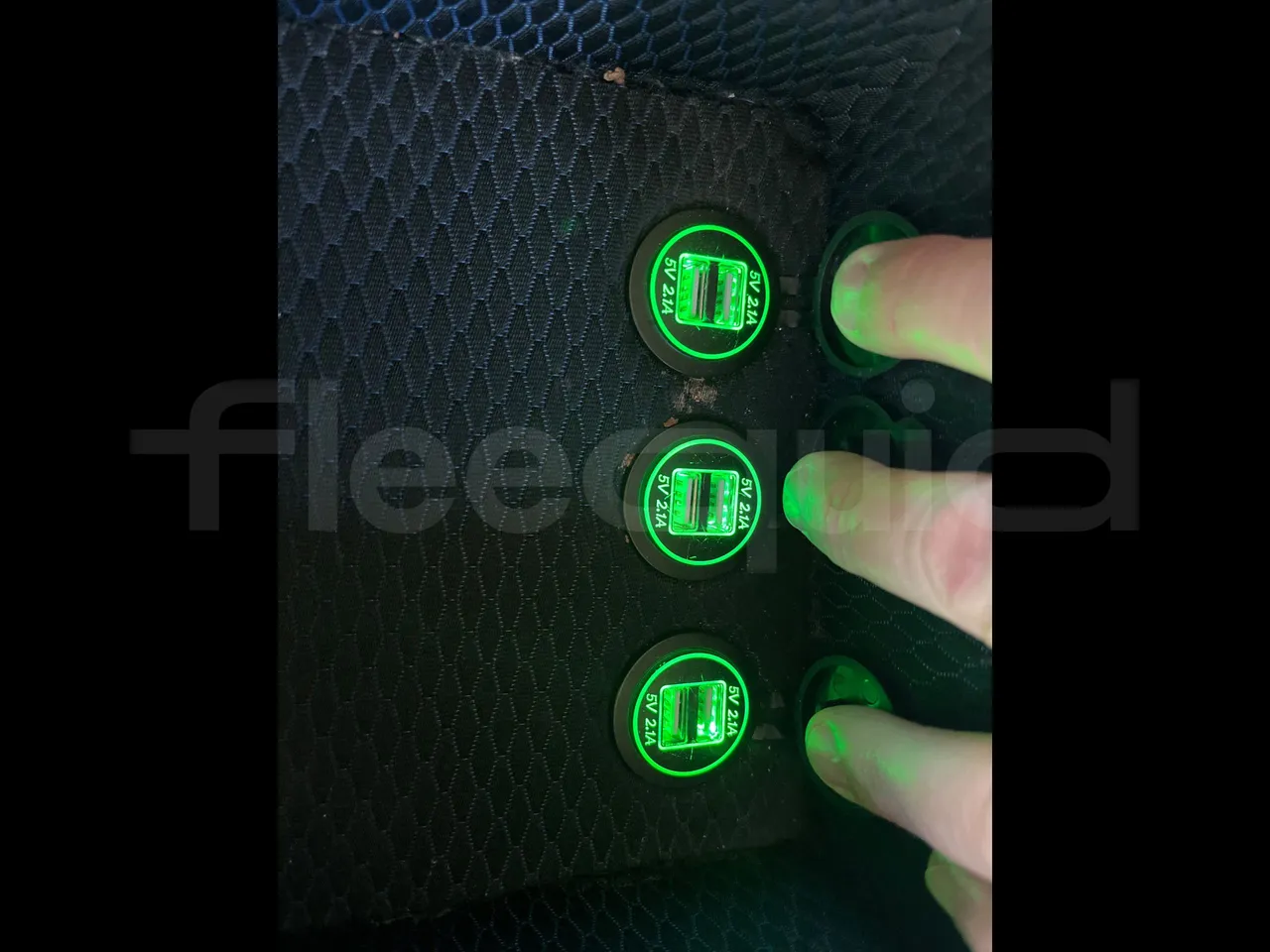 Vdl FUTURA FHD2 501R1 QILE GB01 | 139 - Euro5 - 300kW -13.945mt - usb charging detail