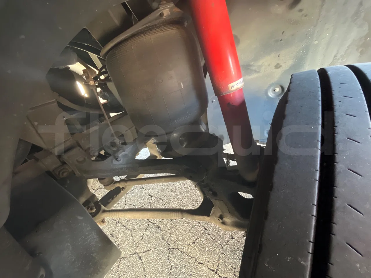 Vdl FUTURA FHD2 501R1 QILE GB01 | 139 - Euro5 - 300kW -13.945mt - front shock absorbers right