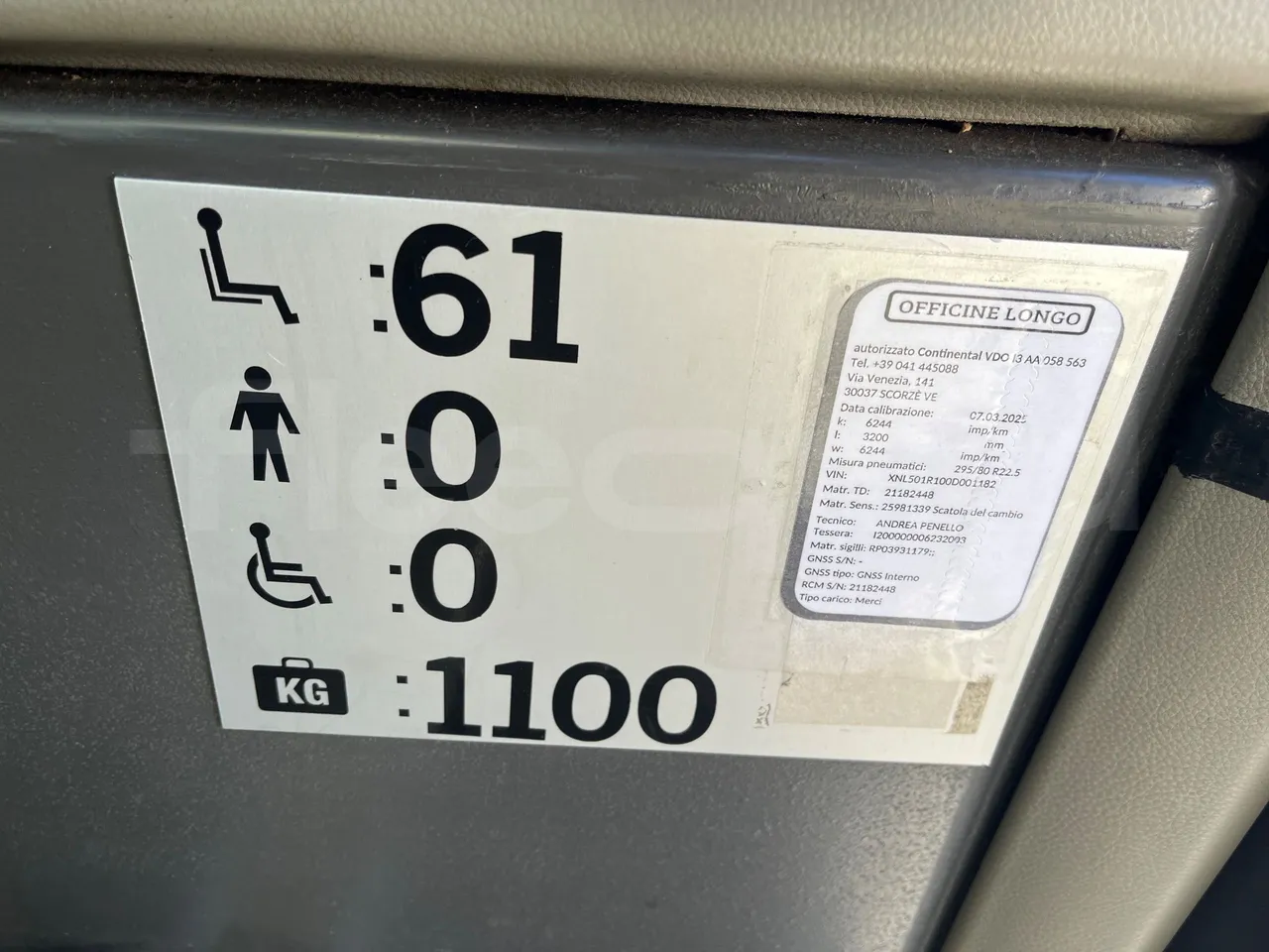 Vdl FUTURA FHD2 501R1 QILE GB01 | 139 - Euro5 - 300kW -13.945mt - seat plate photo