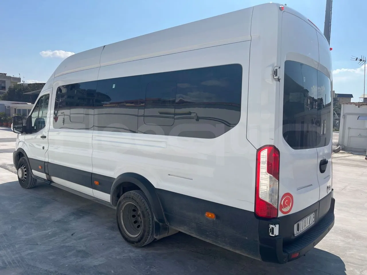 Ford Transit FBD BLHA2DDX - Euro6 - 121.30kW - 6.704mt - 3/4 left rear side