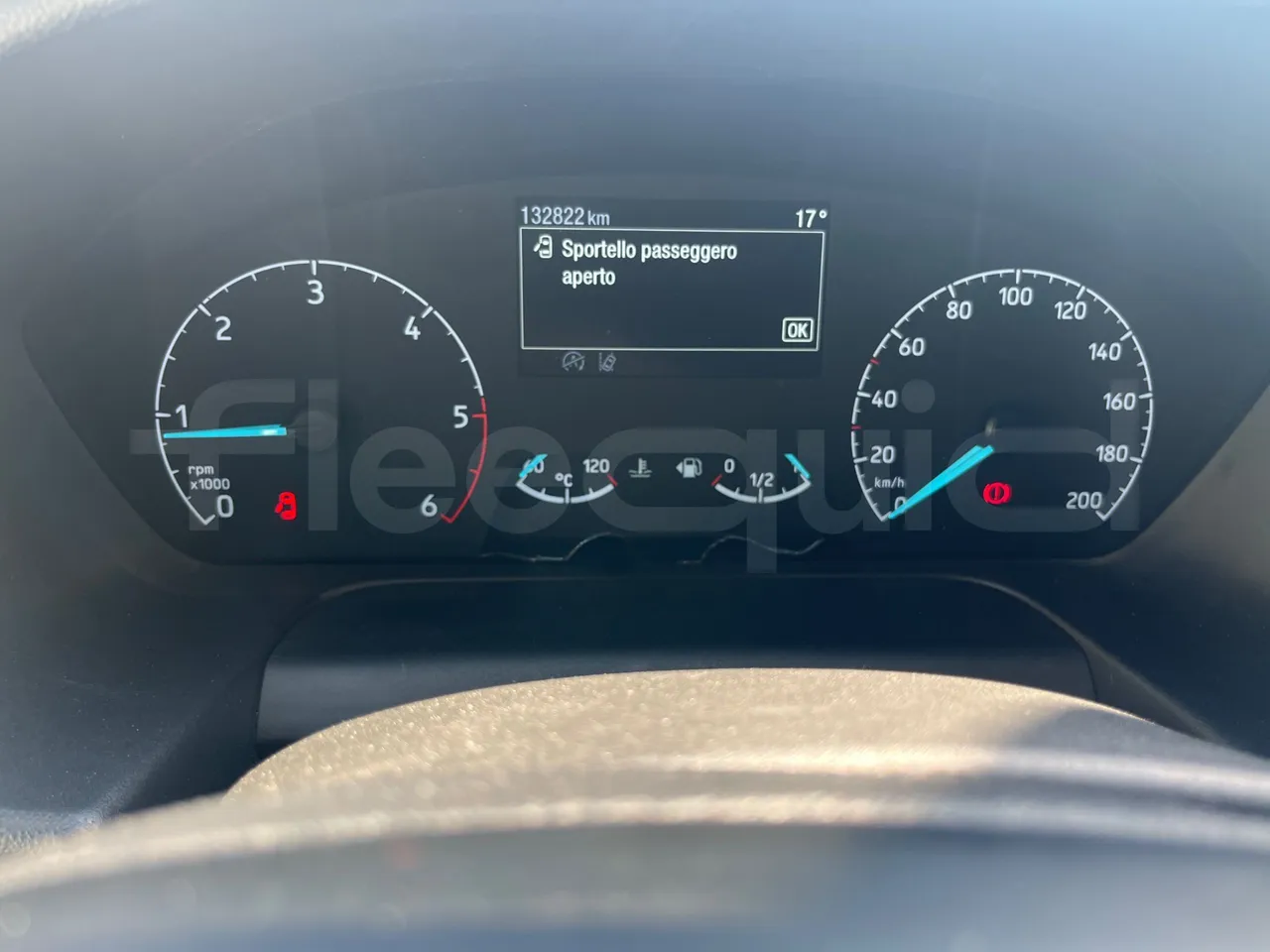 Ford Transit FBD BLHA2DDX - Euro6 - 121.30kW - 6.704mt - dashboard lights on