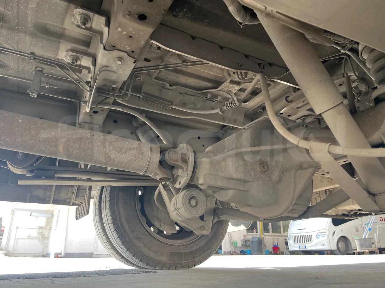 Ford Transit FBD BLHA2DDX - Euro6 - 121.30kW - 6.704mt - axle 2 discs right