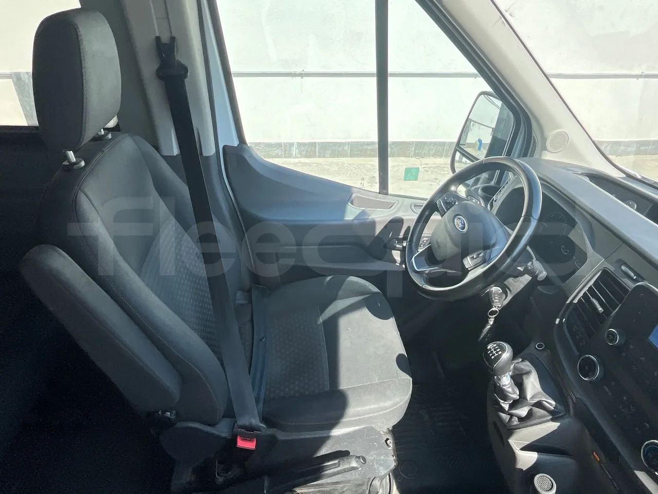 Ford Transit FBD BLHA2DDX - Euro6 - 121.30kW - 6.704mt - driver's seat photo