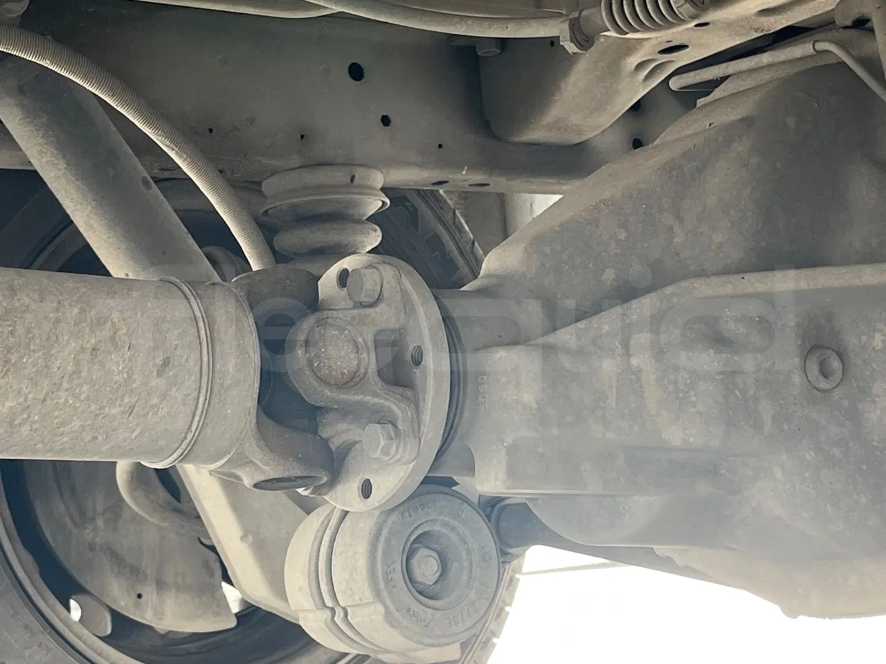 Ford Transit FBD BLHA2DDX - Euro6 - 121.30kW - 6.704mt - driveshaft photo