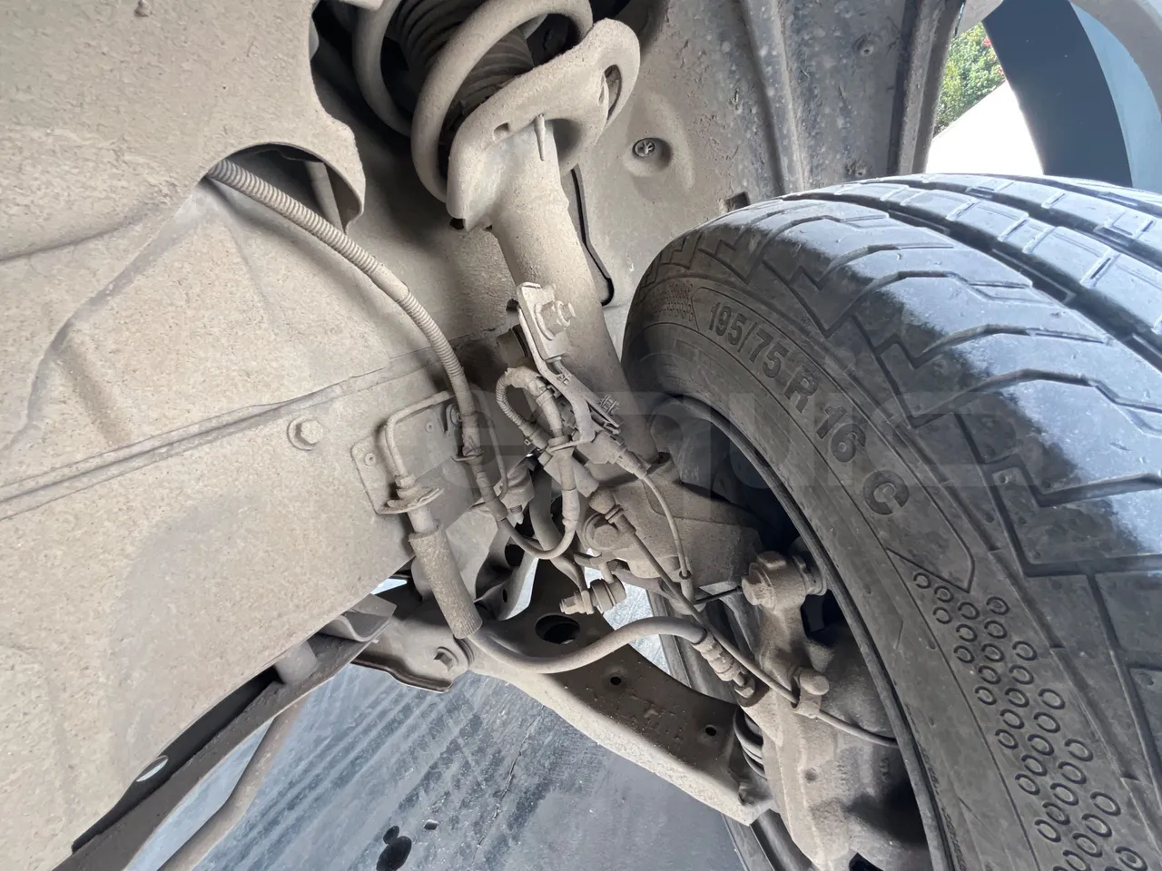 Ford Transit FBD BLHA2DDX - Euro6 - 121.30kW - 6.704mt - front air springs right