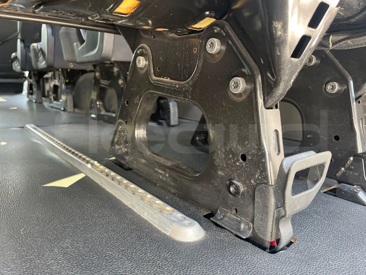 Ford Transit FBD BLHA2DDX - Euro6 - 121.30kW - 6.704mt - floor hatches photo