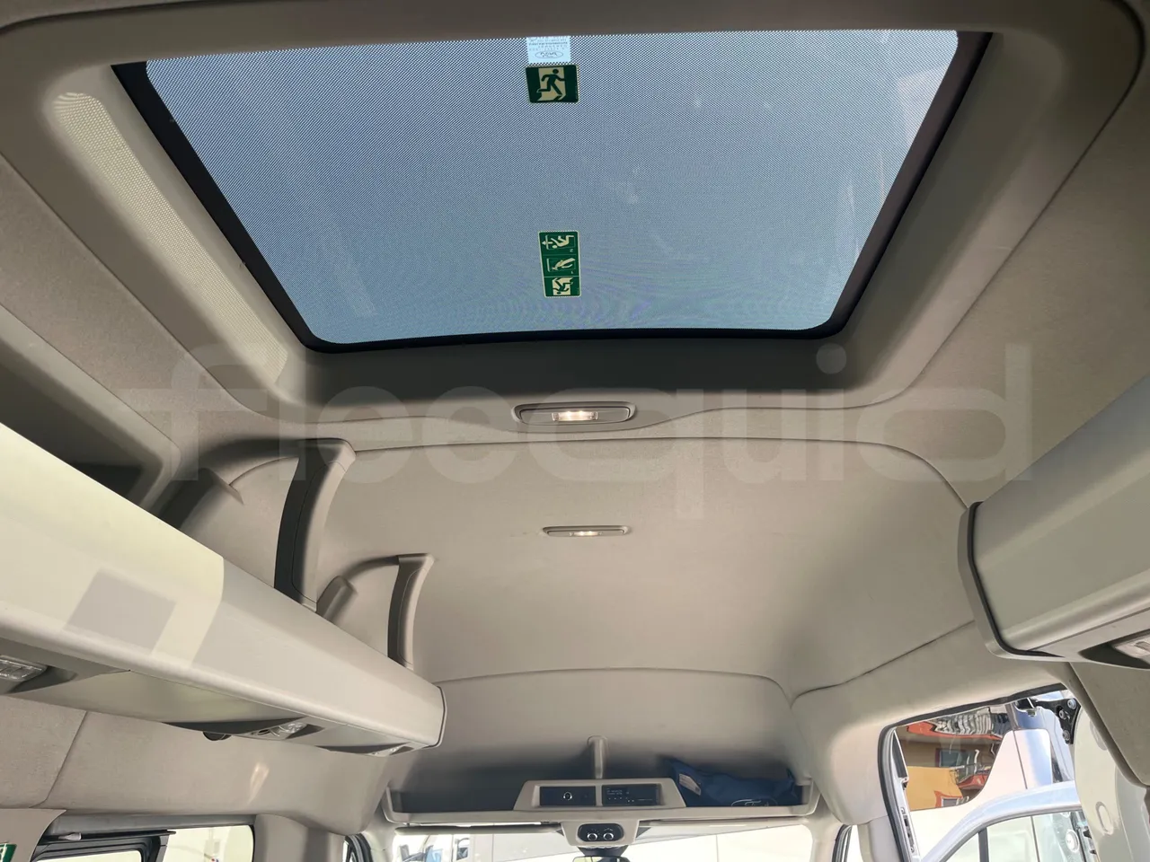 Ford Transit FBD BLHA2DDX - Euro6 - 121.30kW - 6.704mt - roof hatch 2