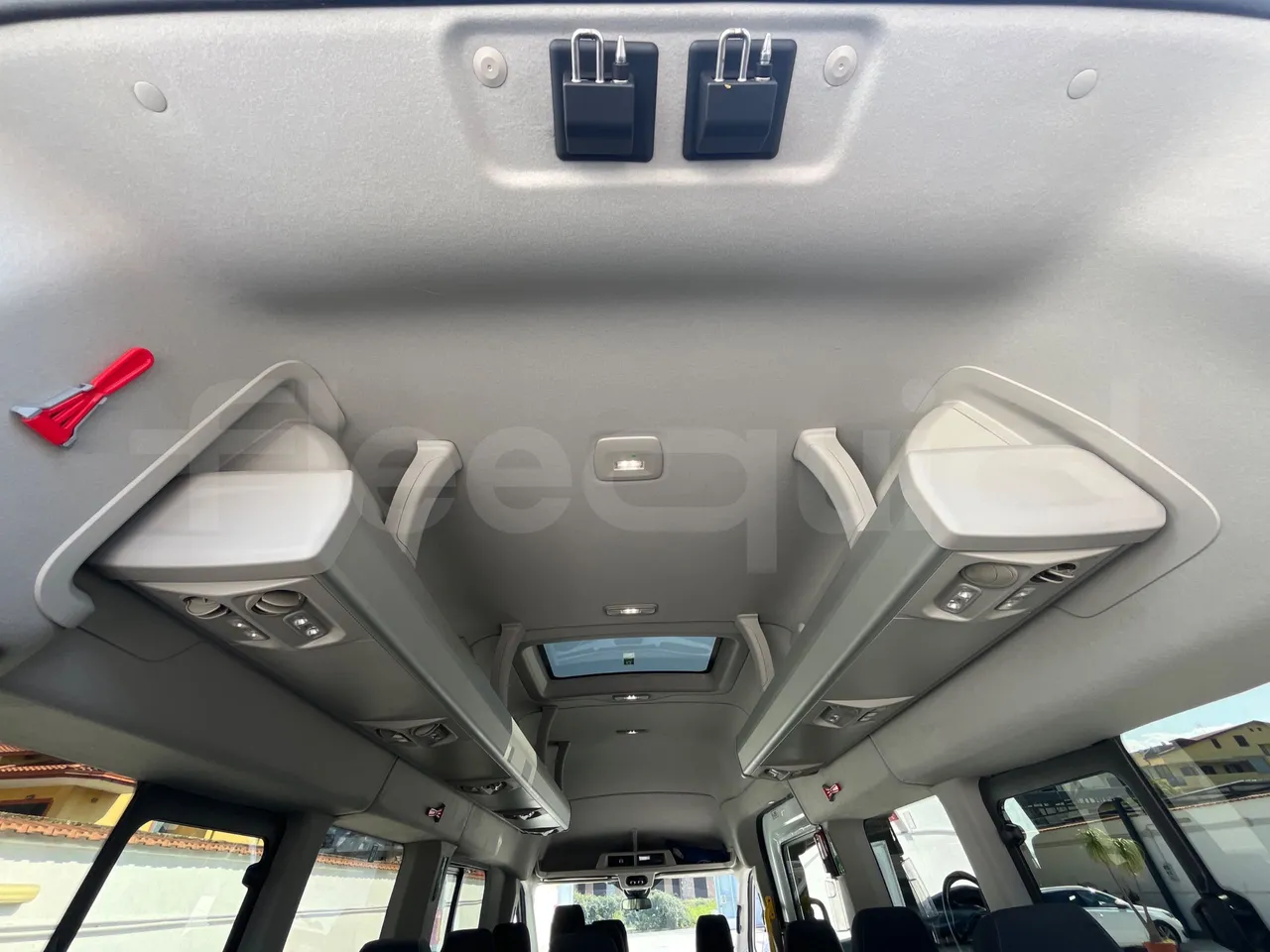 Ford Transit FBD BLHA2DDX - Euro6 - 121.30kW - 6.704mt - overhead compartments photo