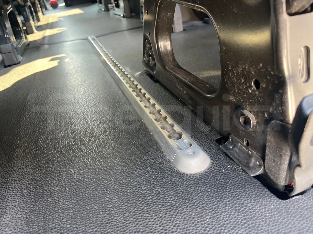 Ford Transit FBD BLHA2DDX - Euro6 - 121.30kW - 6.704mt - under carpet photo