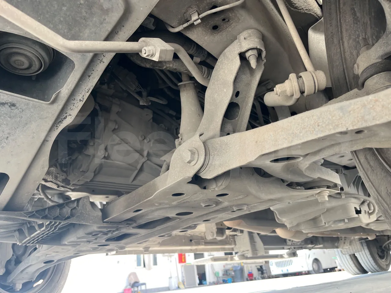 Ford Transit FBD BLHA2DDX - Euro6 - 121.30kW - 6.704mt - front axle central