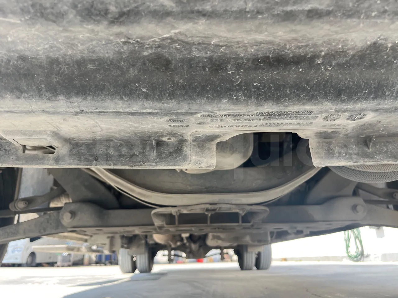 Ford Transit FBD BLHA2DDX - Euro6 - 121.30kW - 6.704mt - front undercarriage from front