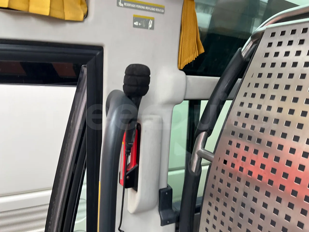 Beulas Scania Aura K440EB4X2 - EUR4 - 324kW - 12.200m - hostes microphone accessories photo
