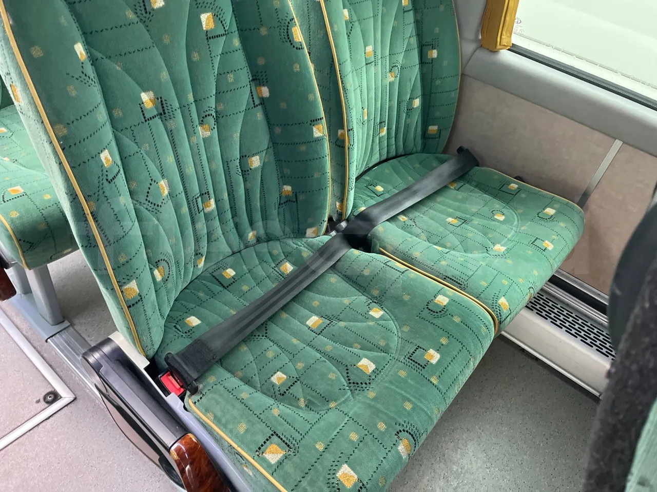 Beulas Scania Aura K440EB4X2 - EUR4 - 324kW - 12.200m - central seat safety belt