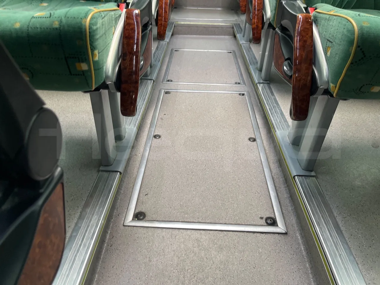 Beulas Scania Aura K440EB4X2 - EUR4 - 324kW - 12.200m - floor hatches photo