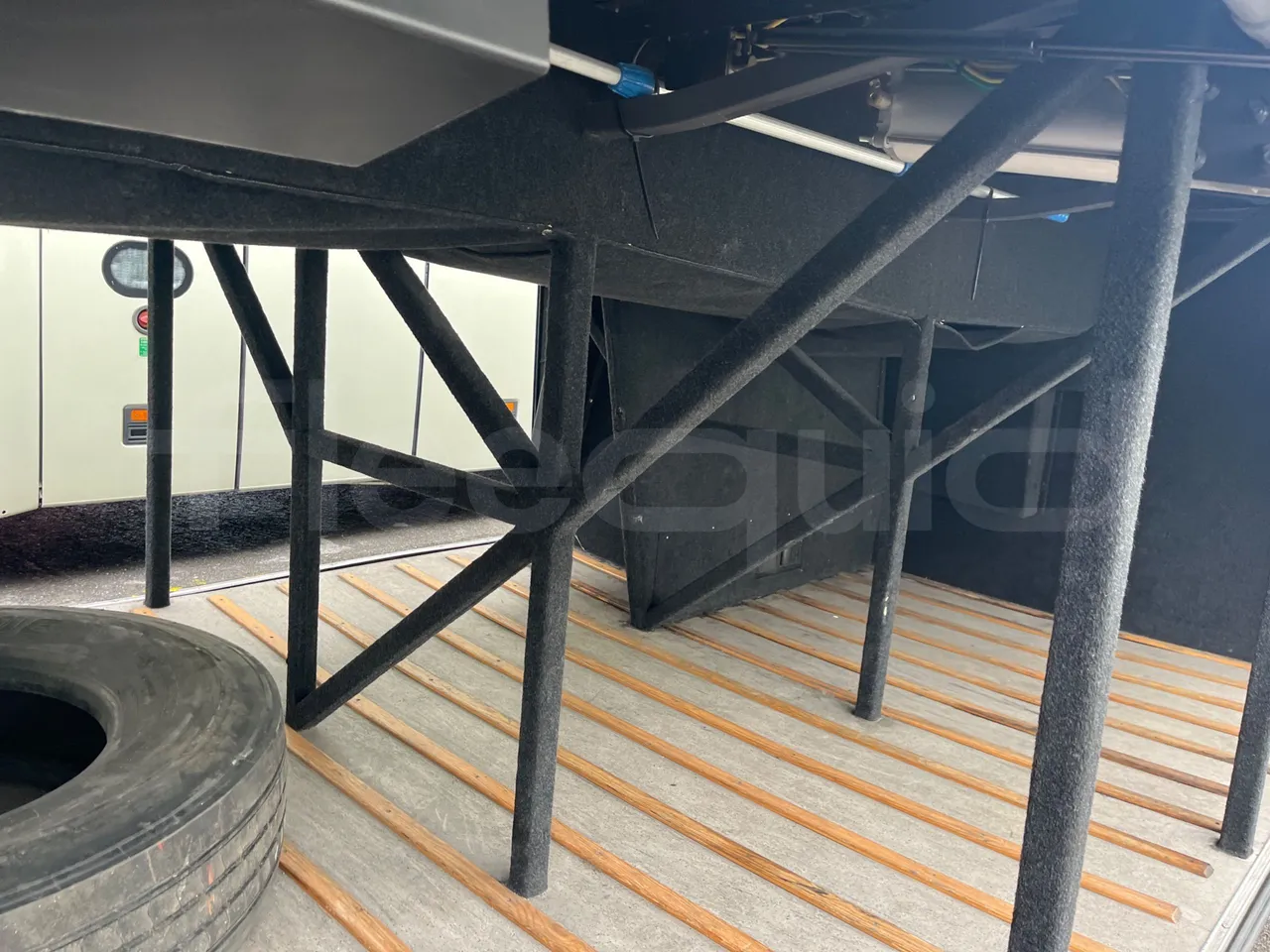 Beulas Scania Aura K440EB4X2 - EUR4 - 324kW - 12.200m - internal frame rust check