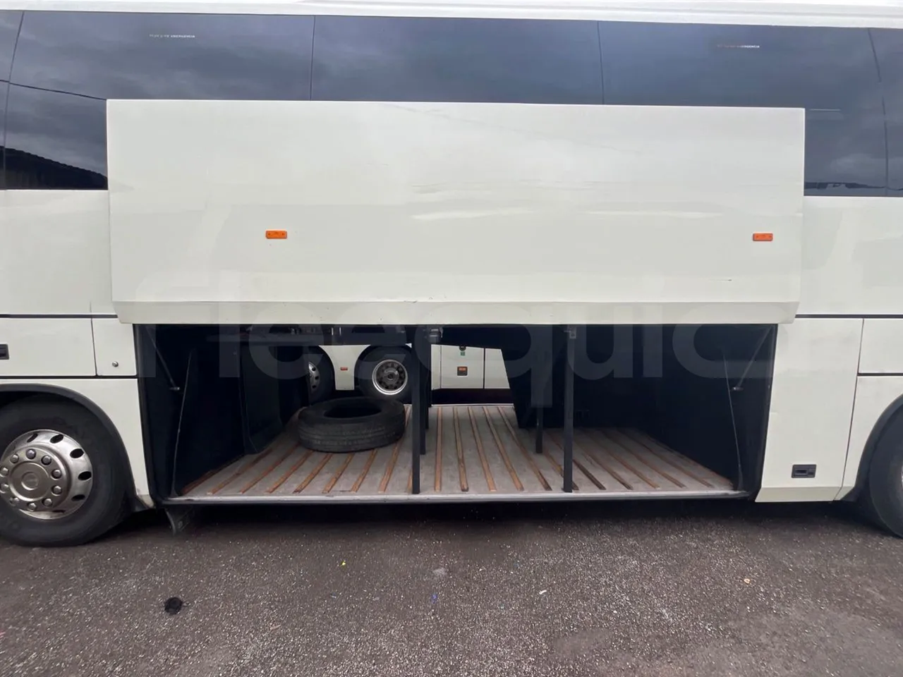 Beulas Scania Aura K440EB4X2 - EUR4 - 324kW - 12.200m - luggage rack photo