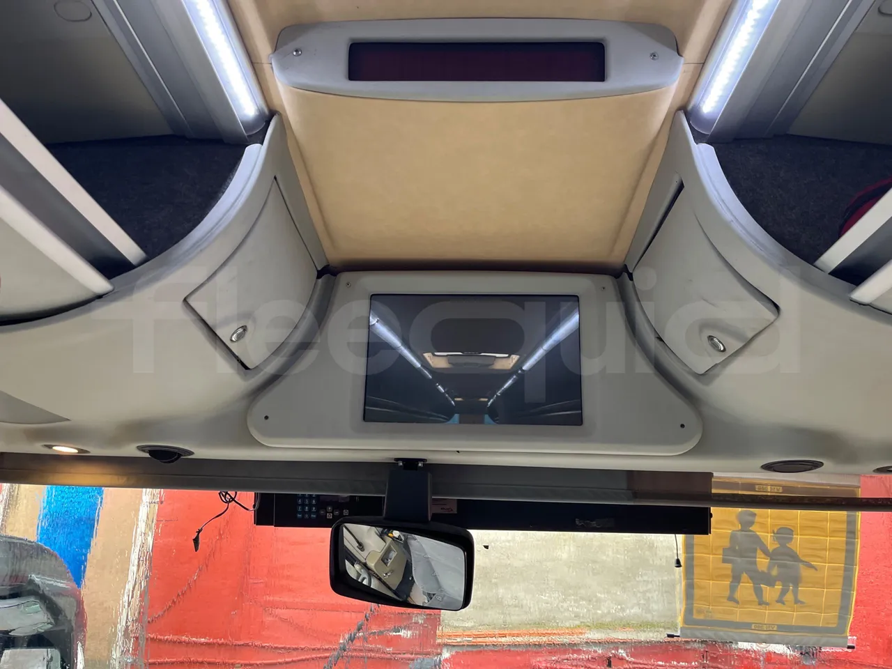 Beulas Scania Aura K440EB4X2 - EUR4 - 324kW - 12.200m - overhead compartments photo