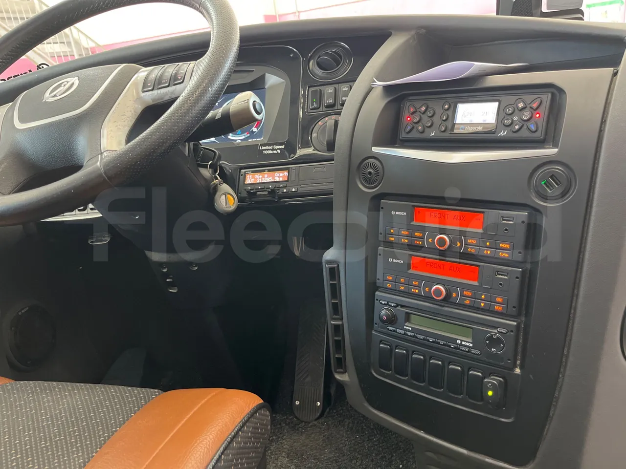 Irizar Daf - radio accessories photo