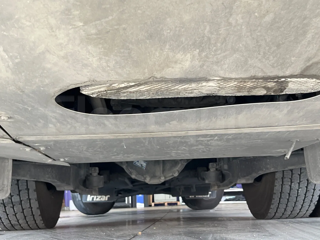 Irizar Daf - central axle (18m)